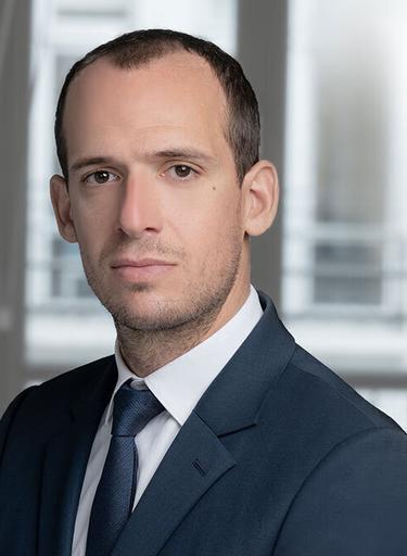 Portrait of Benjamin Chaouat, leadership advisor at Russell Reynolds Associates