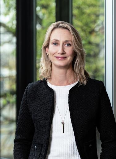 Portrait of Alison Mathys, leadership advisor at Russell Reynolds Associates