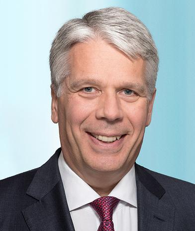 Portrait of Jürgen Vanselow, leadership advisor at Russell Reynolds Associates