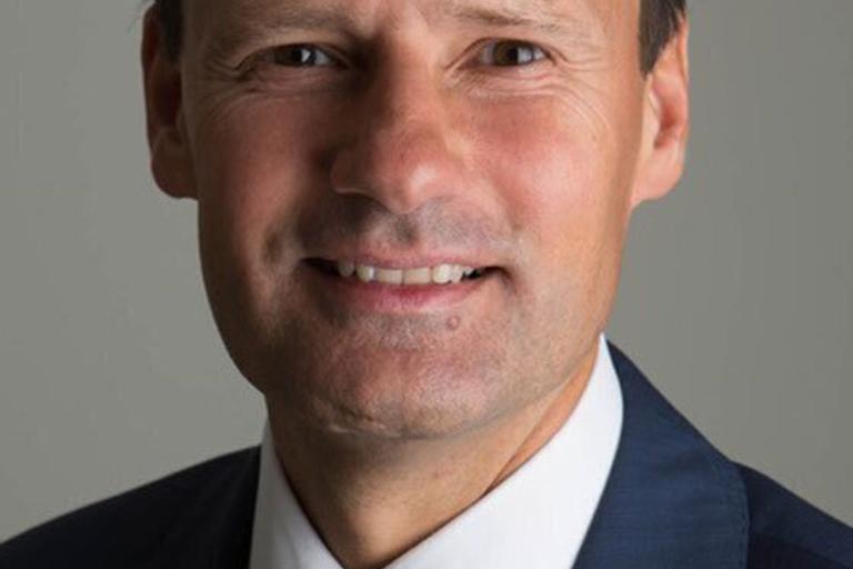 Portrait of Stephan Veen, leadership advisor at Russell Reynolds Associates