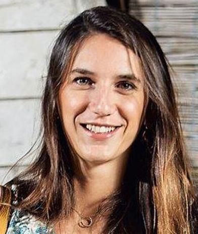 Portrait of Alessia Destefani, leadership advisor at Russell Reynolds Associates