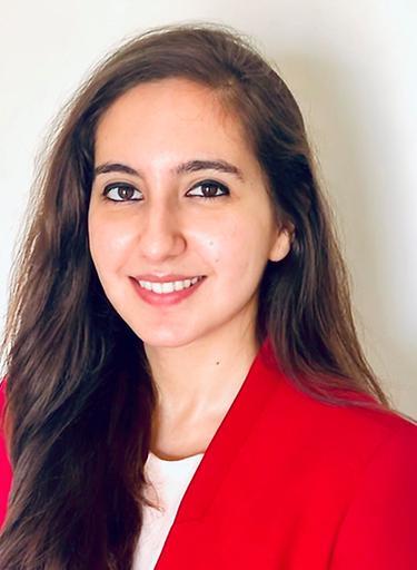 Portrait of Anusha Bazaz, leadership advisor at Russell Reynolds Associates