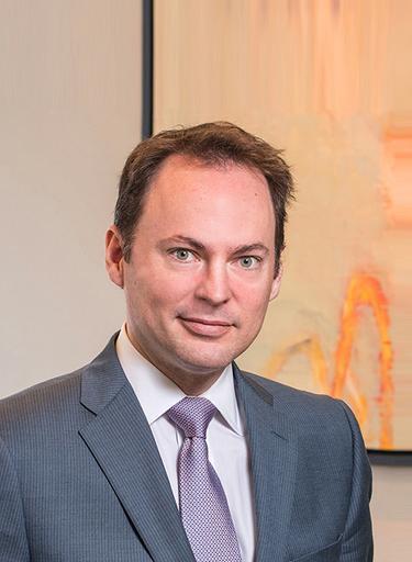 Portrait of Mauro Gimenez, leadership advisor at Russell Reynolds Associates