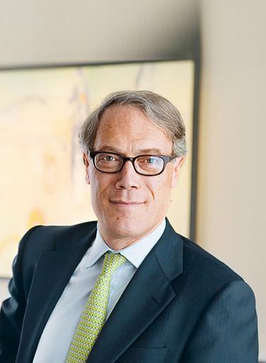 Portrait of Stephen Newton, leadership advisor at Russell Reynolds Associates