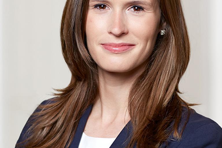 Portrait of Kate Scott, leadership advisor at Russell Reynolds Associates