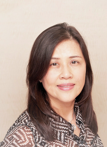 Portrait of Ryoko Komatsuzaki, leadership advisor at Russell Reynolds Associates