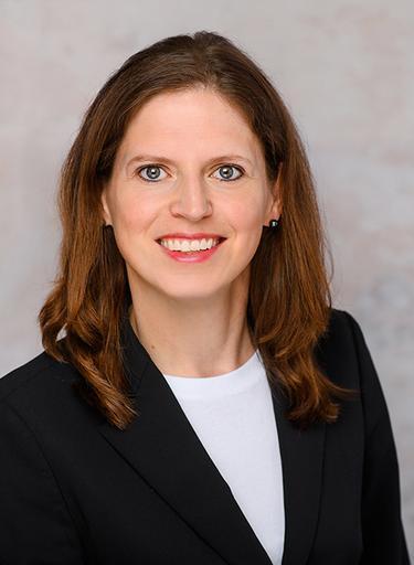 Portrait of Daniela Schäfer, leadership advisor at Russell Reynolds Associates