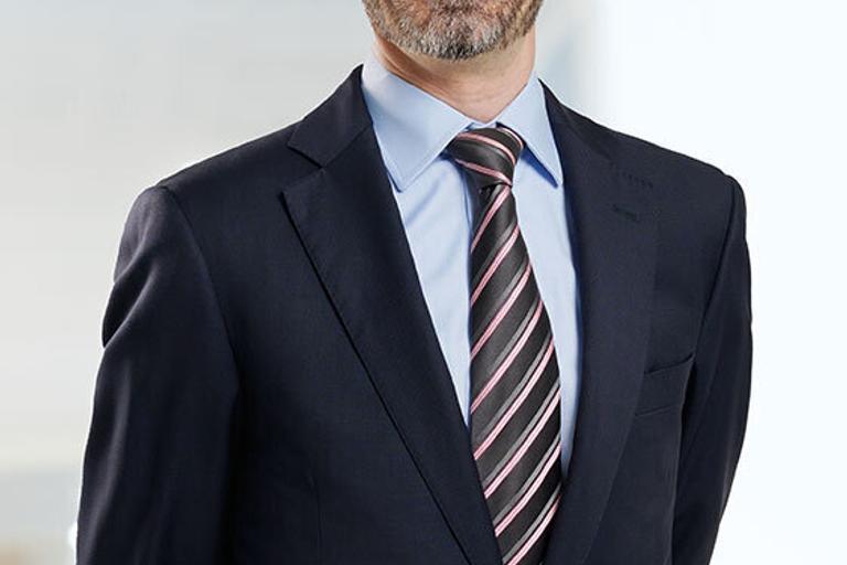 Portrait of Mikko Nieminen, leadership advisor at Russell Reynolds Associates