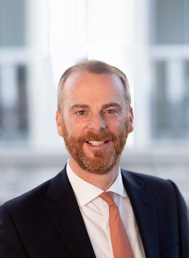 Portrait of Tom Hicks, leadership advisor at Russell Reynolds Associates