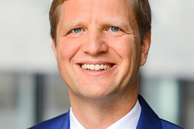 Portrait of Immo Futterlieb, leadership advisor at Russell Reynolds Associates