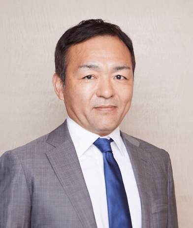 Portrait of Ryosuke Takai, leadership advisor at Russell Reynolds Associates