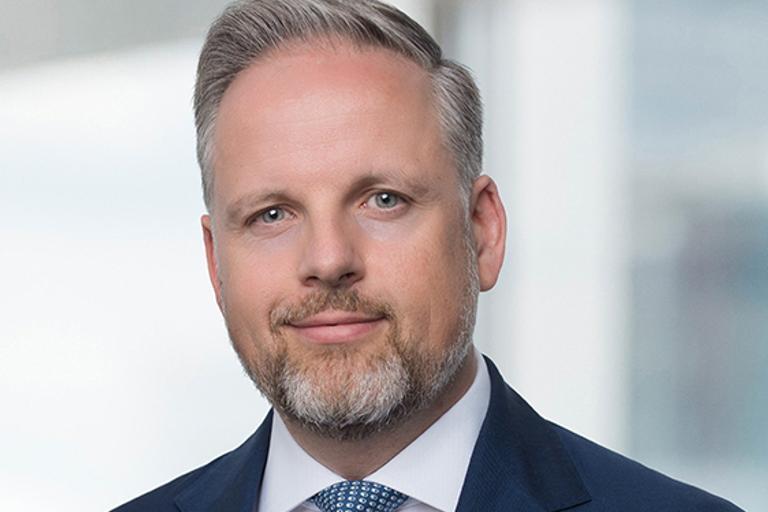 Portrait of Jörn Ottendorf, leadership advisor at Russell Reynolds Associates