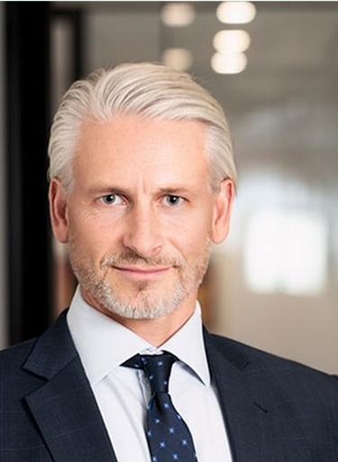 Portrait of Christopher Bradley, leadership advisor at Russell Reynolds Associates