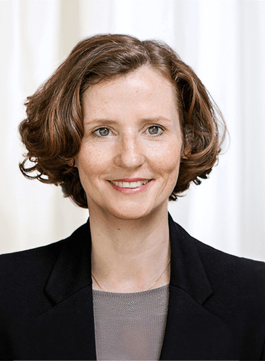 Portrait of Nicole Mai, leadership advisor at Russell Reynolds Associates