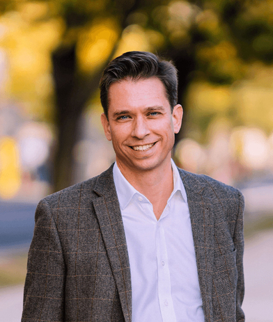 Portrait of Mark Spencer Klimmek, leadership advisor at Russell Reynolds Associates