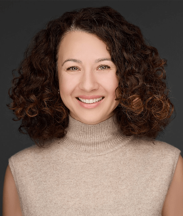 Portrait of Viola Pasujkovic, leadership advisor at Russell Reynolds Associates
