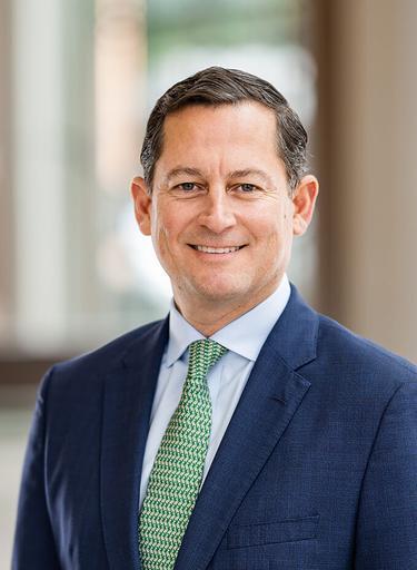 Portrait of Hans Roth, leadership advisor at Russell Reynolds Associates