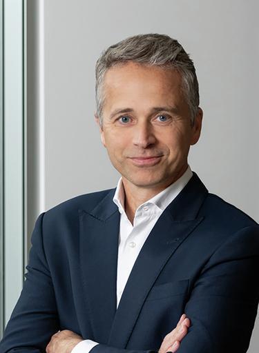 Portrait of Frederik Albrechtsen, leadership advisor at Russell Reynolds Associates
