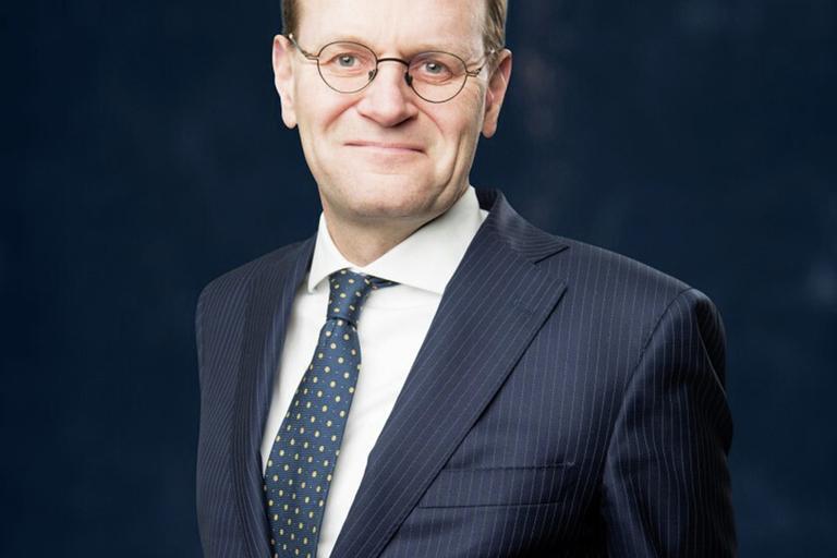 Portrait of René de Zwaan, leadership advisor at Russell Reynolds Associates