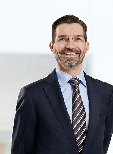 Portrait of Mikko Nieminen, leadership advisor at Russell Reynolds Associates