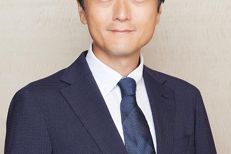 Portrait of Jun Kawai, leadership advisor at Russell Reynolds Associates