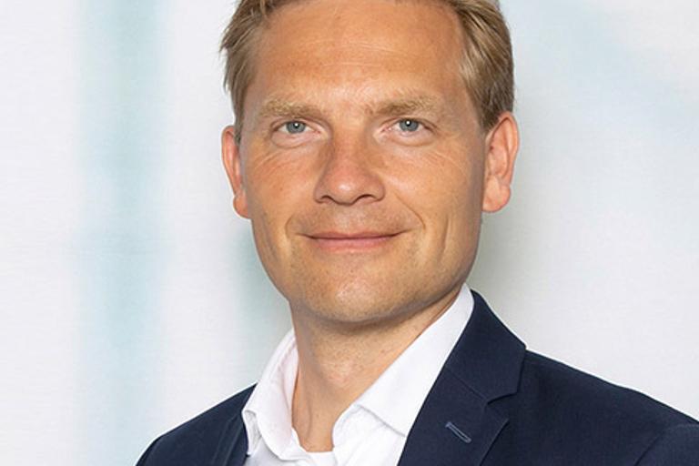 Portrait of Max von der Planitz, leadership advisor at Russell Reynolds Associates