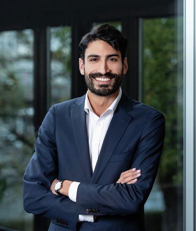 Portrait of Malek Sarraj, leadership advisor at Russell Reynolds Associates