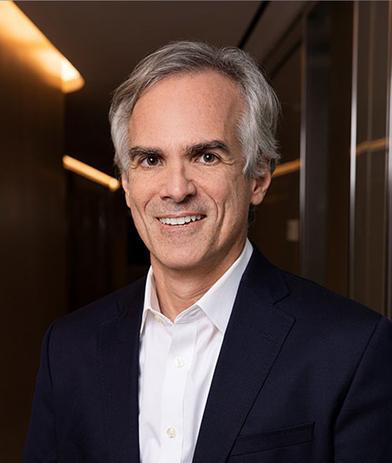 Portrait of Constantine Alexandrakis, CEO of Russell Reynolds Associates