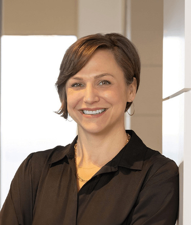 Portrait of Shannon Knott, leadership advisor at Russell Reynolds Associates