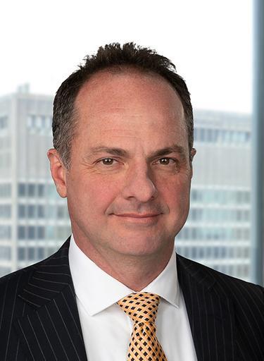 Portrait of Marcio Gadaleta, leadership advisor at Russell Reynolds Associates