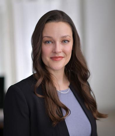 Portrait of Theresa Johnston, leadership advisor at Russell Reynolds Associates
