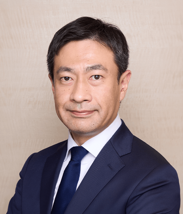 Portrait of Hiroyasu Takano, leadership advisor at Russell Reynolds Associates.png