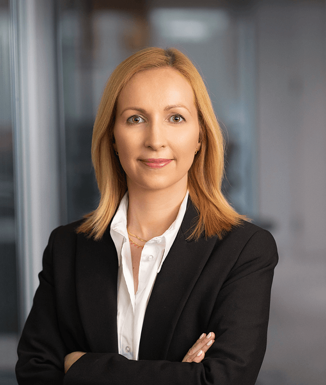 Portrait of Anna Quaid, leadership advisor at Russell Reynolds Associates