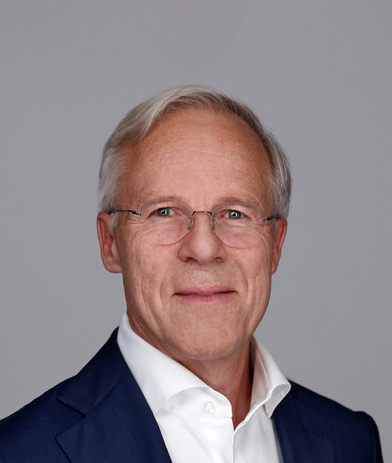 Portrait of Jacques Bouwens, leadership advisor at Russell Reynolds Associates