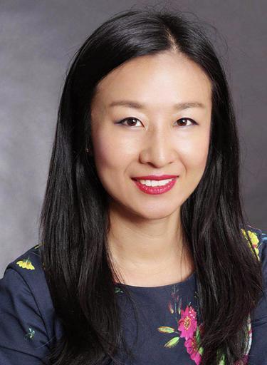 Portrait of Amanda Ingall, leadership advisor at Russell Reynolds Associates