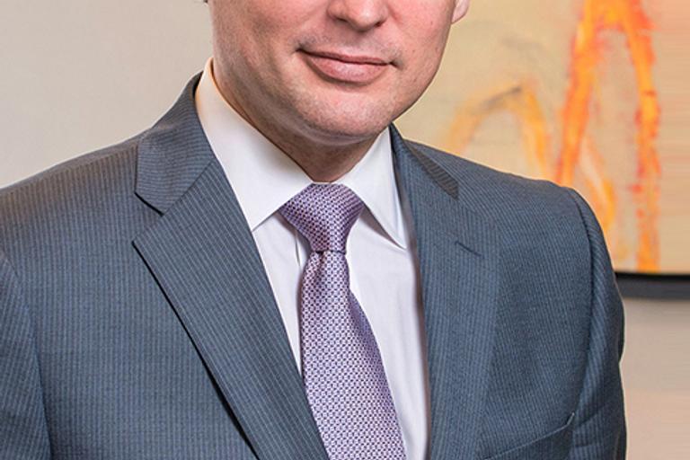 Portrait of Mauro Gimenez, leadership advisor at Russell Reynolds Associates