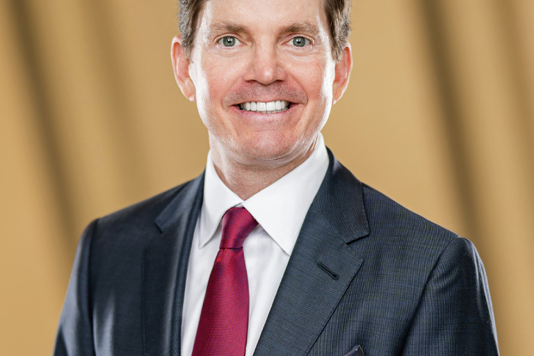 Portrait of Steve Morse, leadership advisor at Russell Reynolds Associates