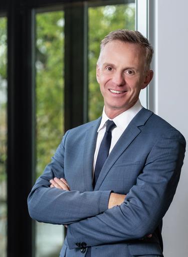 Portrait of Markus Hofer, leadership advisor at Russell Reynolds Associates