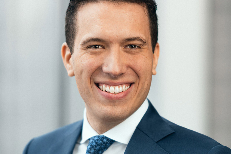 Portrait of Joey Berk, leadership advisor at Russell Reynolds Associates