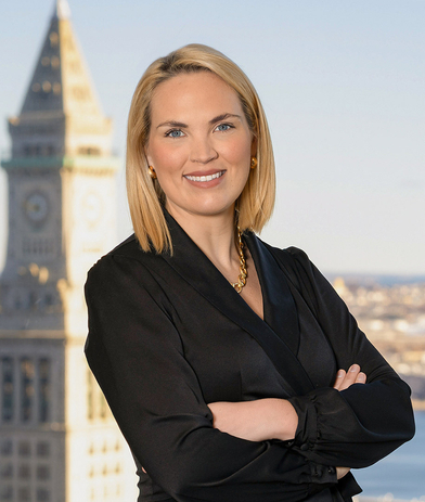 Portrait of Bea (Constable) Finamore, leadership advisor at Russell Reynolds Associates