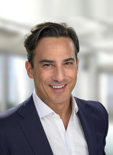 Portrait of Burak Gorbon, leadership advisor at Russell Reynolds Associates