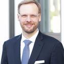 Portrait of Tobias Bothe-Hutschenreuter, leadership advisor at Russell Reynolds Associates