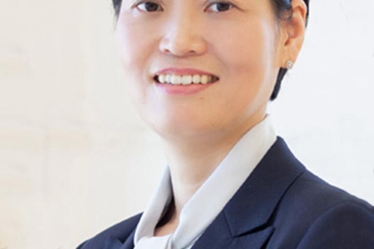 Portrait of Keiko Shimada, leadership advisor at Russell Reynolds Associates