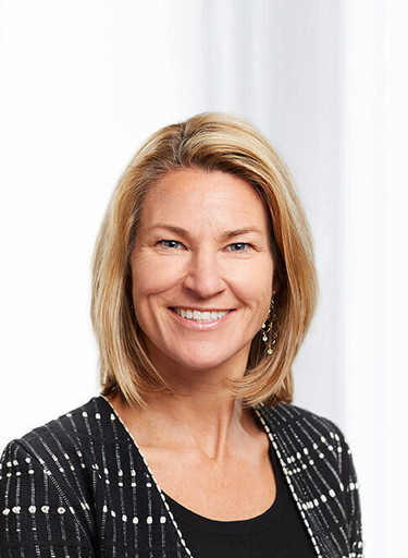 Portrait of Pam Attinger, leadership advisor at Russell Reynolds Associates