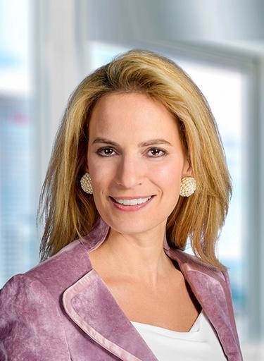 Portrait of Christiana Vonofakou, leadership advisor at Russell Reynolds Associates