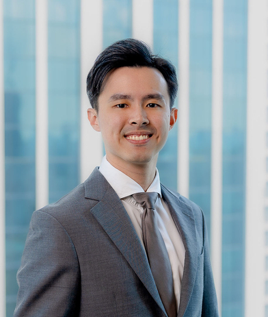 Portrait of Derek Poh, leadership advisor at Russell Reynolds Associates