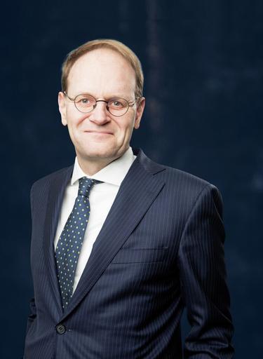 Portrait of René de Zwaan, leadership advisor at Russell Reynolds Associates