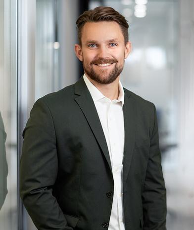 Portrait of Sam Horton, leadership advisor at Russell Reynolds Associates