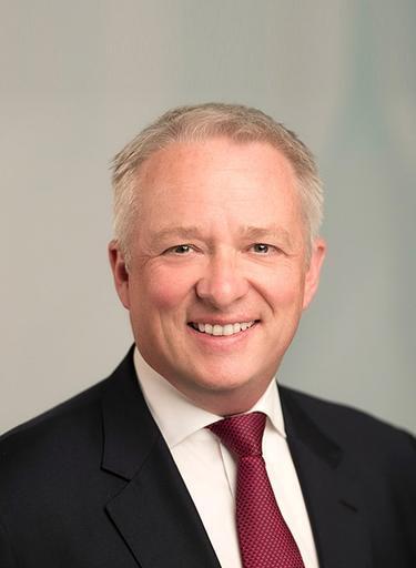 Portrait of Jules Orpin, leadership advisor at Russell Reynolds Associates