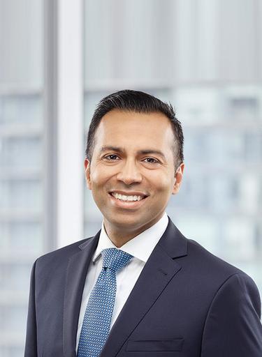 Portrait of Fawad Bajwa, leadership advisor at Russell Reynolds Associates
